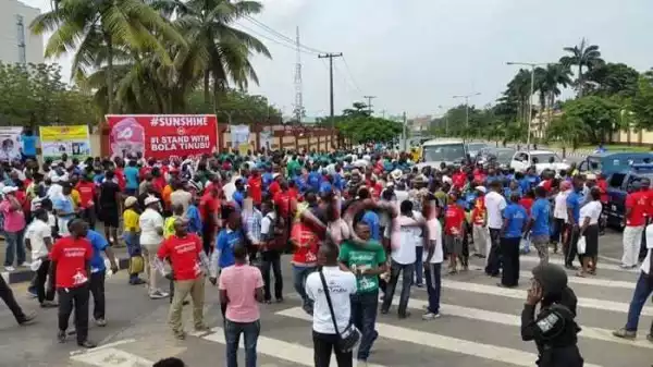 Tinubu’s new party getting support as Lagos organises rally (photos)